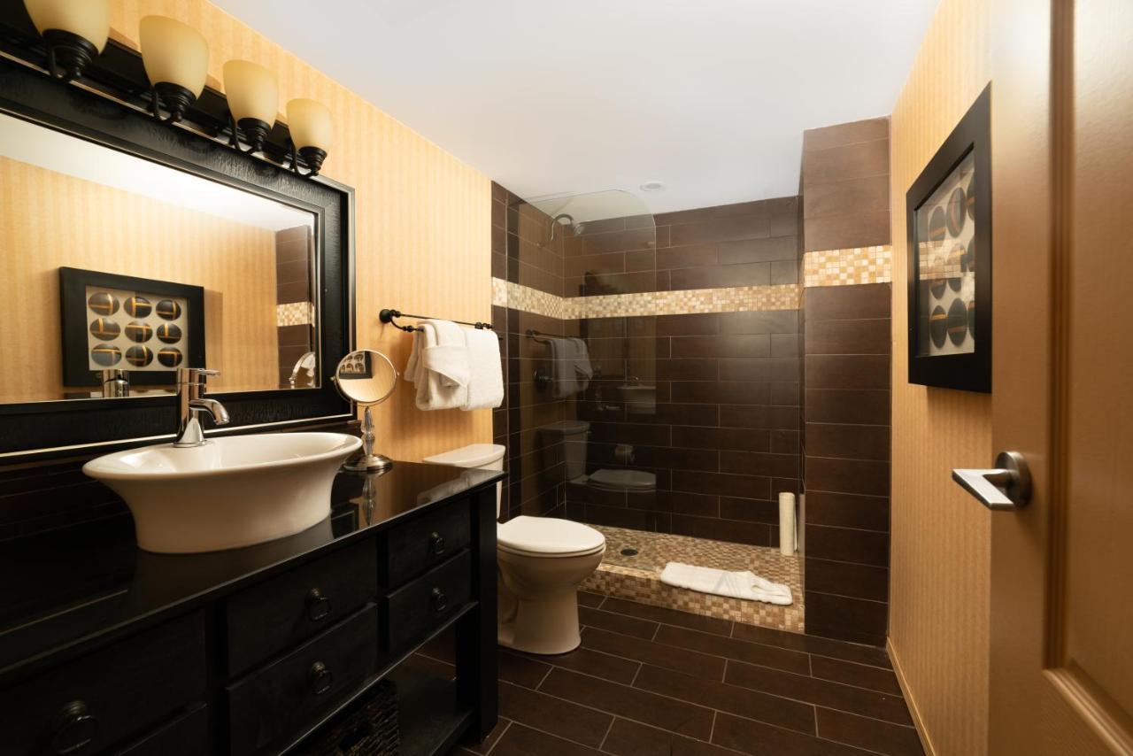 Prestige Vernon Hotel Экстерьер фото