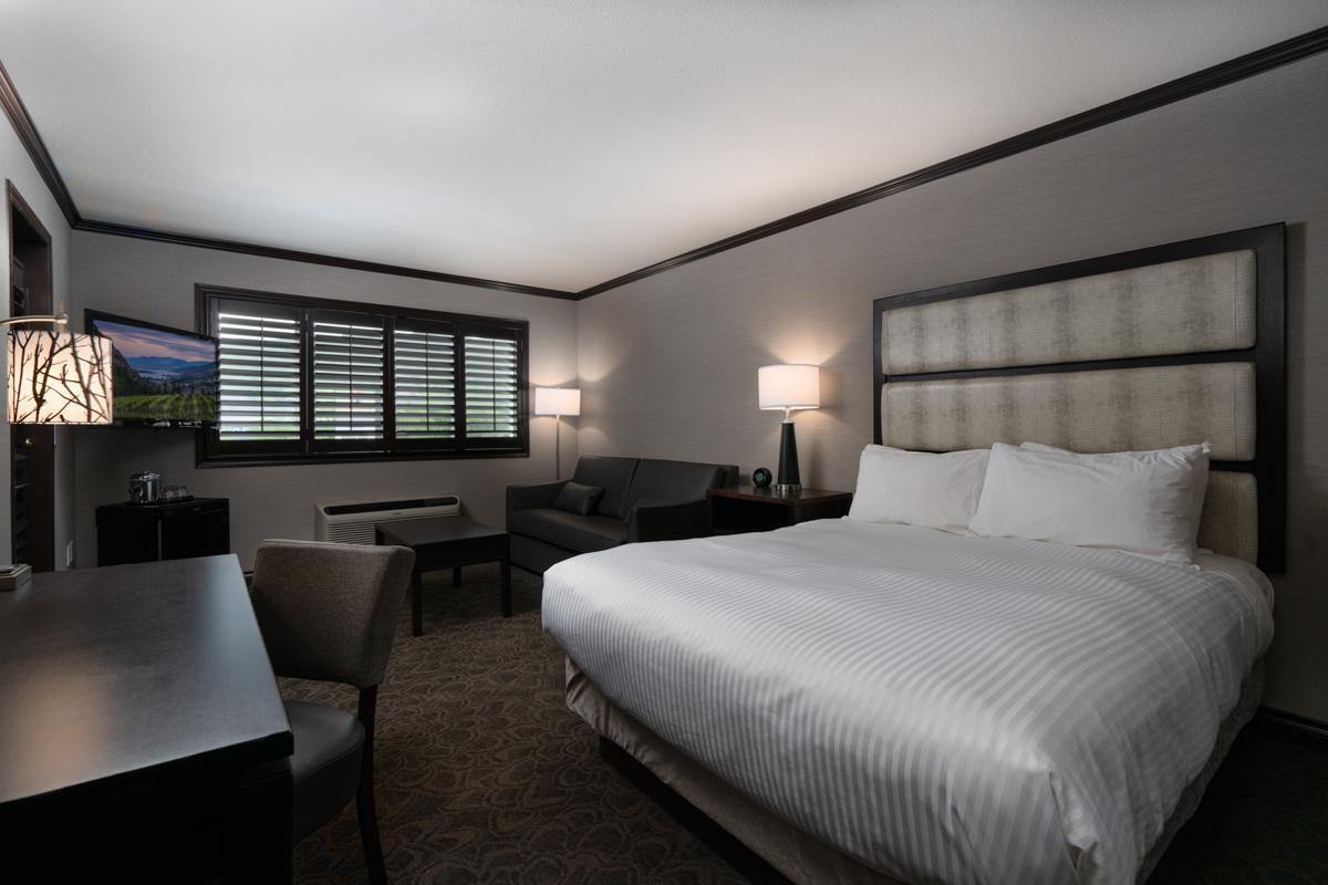 Prestige Vernon Hotel Экстерьер фото
