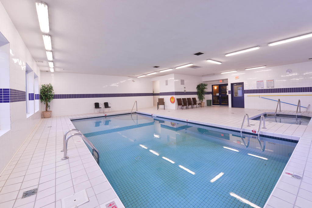 Prestige Vernon Hotel Экстерьер фото