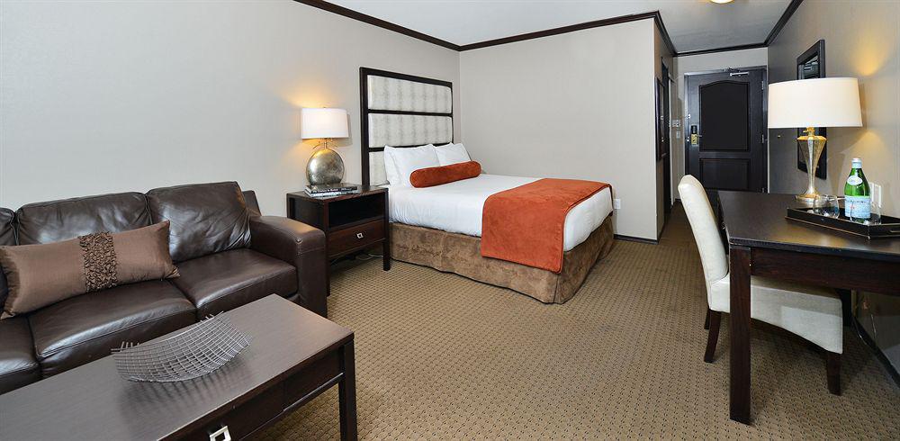 Prestige Vernon Hotel Экстерьер фото